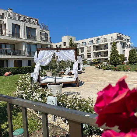 Diamond Garden * בורגאס